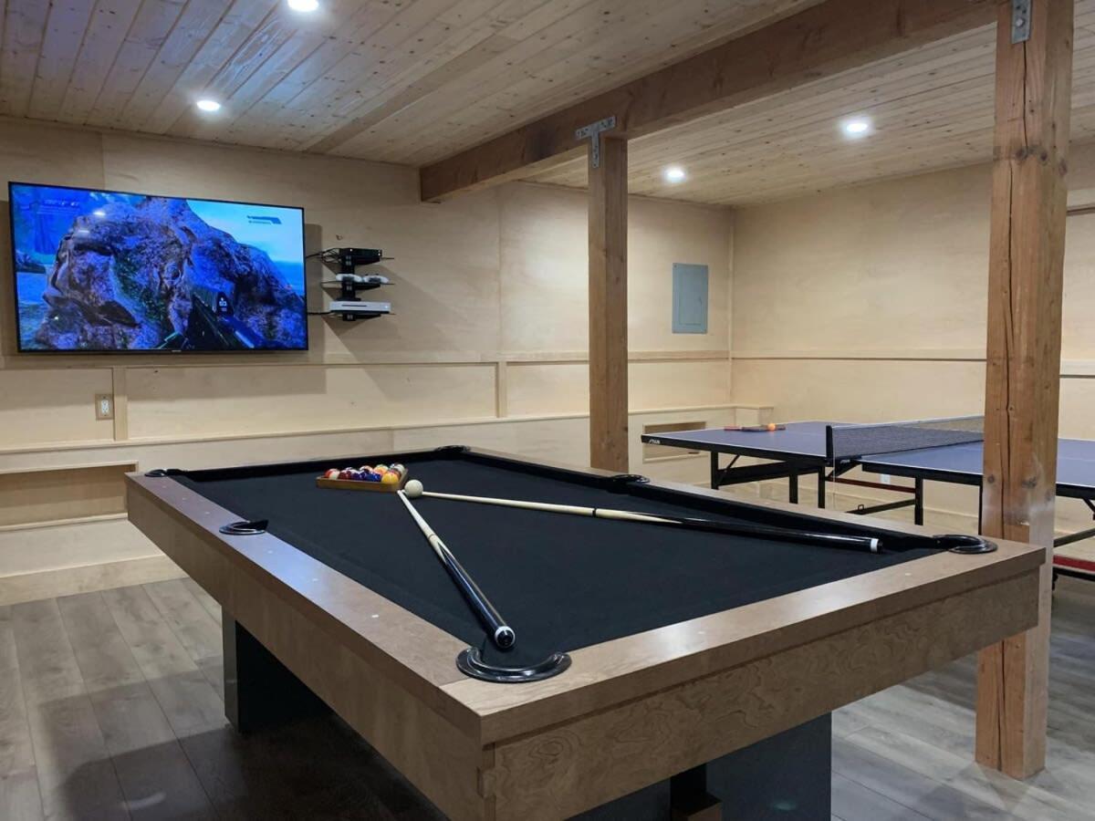 Spectacular Game Room, 3000 Sqft, 2 Masters, Pool Table, 2 Decks, Ac, Dogs Lake Arrowhead Exterior foto